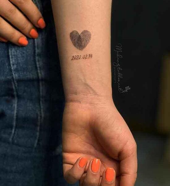 عکس تتو مینیمال ترقوه پسرانه
