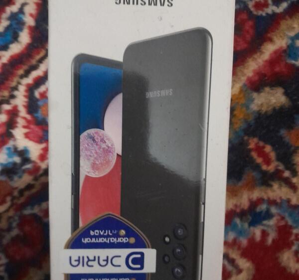 عکس گوشی a13 سامسونگ دیوار