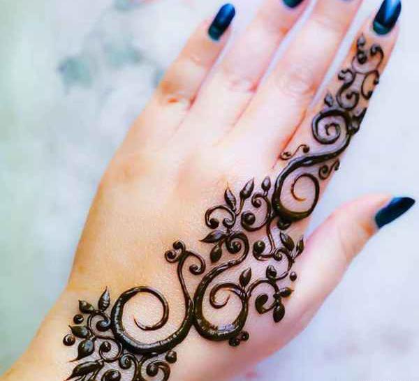 عکس تاتو حنا روی دست