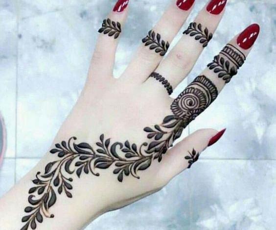 عکس تاتو حنا روی دست