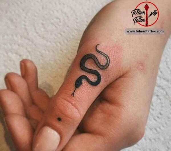 عکس تاتو روی دست مردانه با معنی