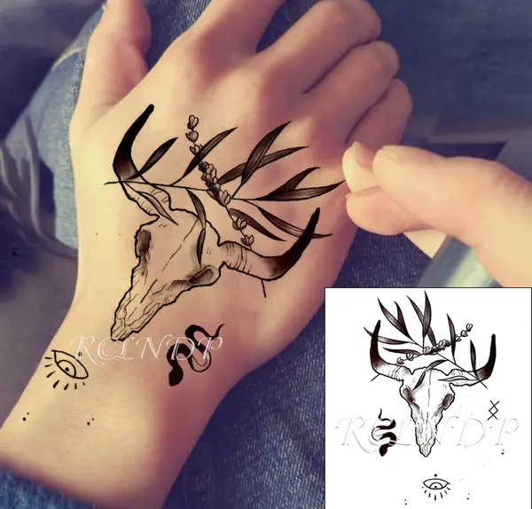 عکس تاتو نسائي للظهر
