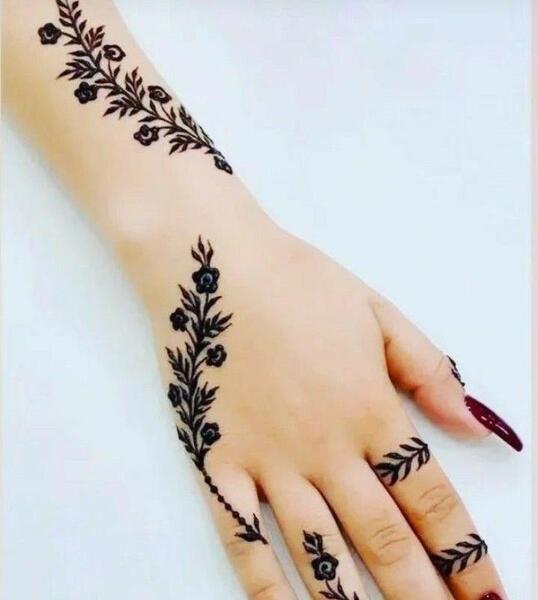 عکس تاتو حنة لليد