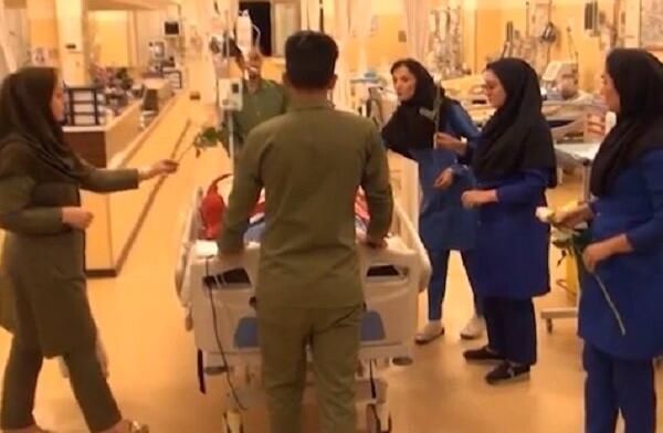 عکس مهسا امینی روی هواپیمای بارسلونا