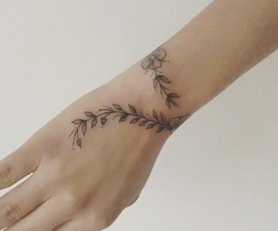 عکس مدل تاتو زنانه روی دست