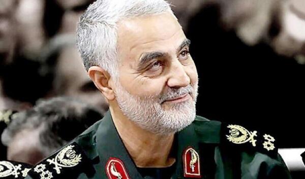 یک عکس زیبا از حاج قاسم سلیمانی