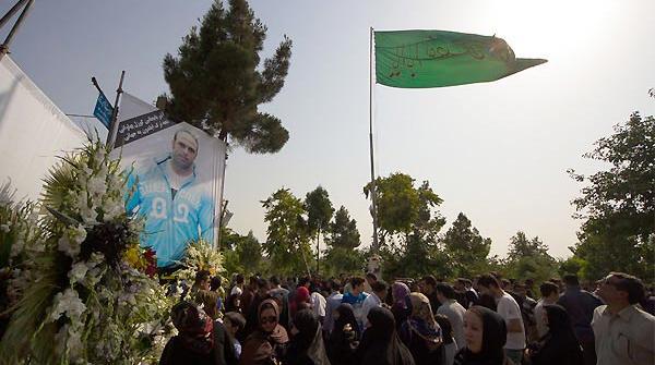 عکس روح الله داداشی و قاتلش
