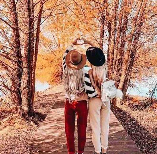 عکس دختر فیک با رفیق