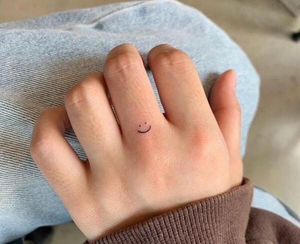 عکس تاتو لبخند