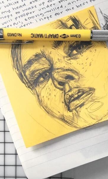 عکس گراند پس زمینه زرد ساده