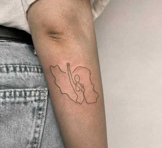 عکس تاتو فروهر روی ساعد