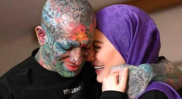 عکس صورت تتو شده سحر قریشی