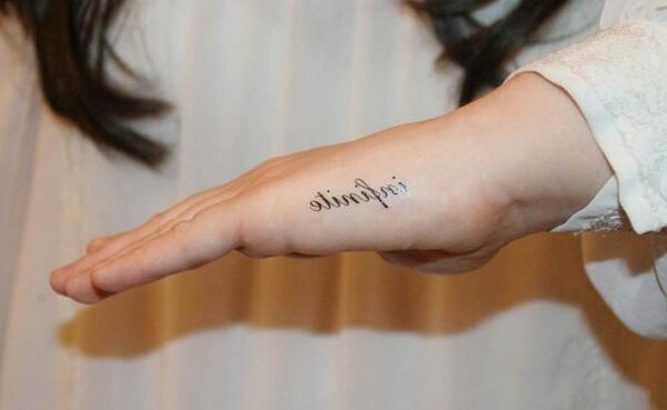 عکس تاتو صورت دختر