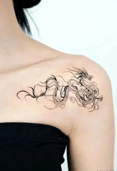 عکس معنی تاتو شیر روی دست