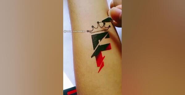 عکس تاتو ساده با خودکار
