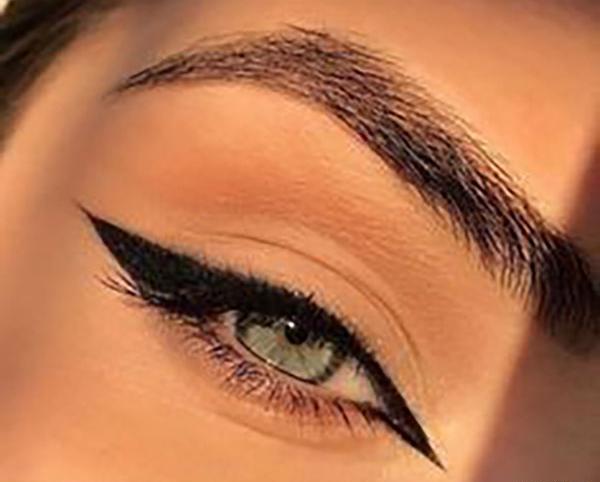 عکس تاتو زیر چشم دخترانه