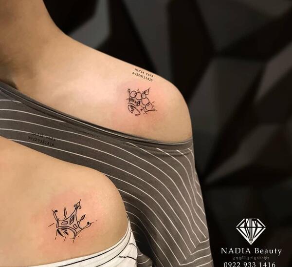 عکس تاتو تاج روی گردن