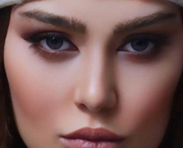 عکس تتو تتلو روی دست سحر قریشی