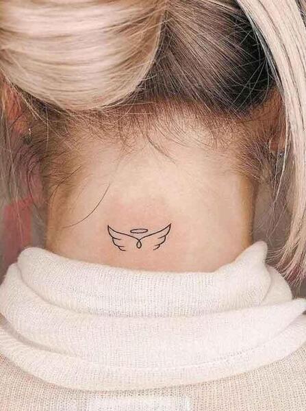 عکس تاتو پر روی دست دخترانه