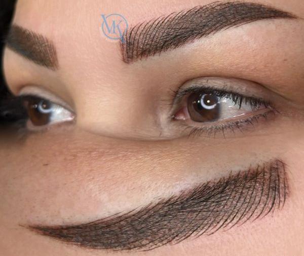 عکس تاتو ابرو به انگلیسی