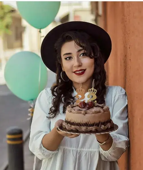 ایده عکس تولد ویسگون