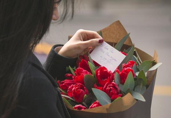 عکس کادوی سالگرد ازدواج برای زن
