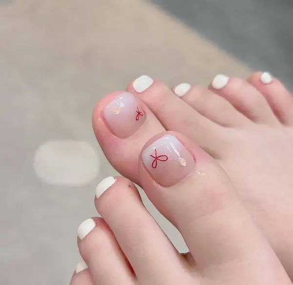 عکس ناخن ژلیش دخترانه صورتی