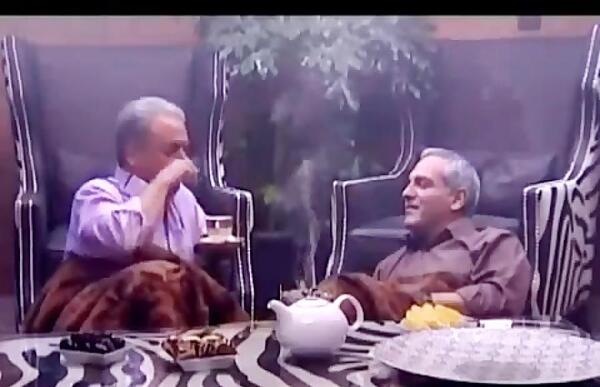 عکس مرد در حال تریاک کشیدن