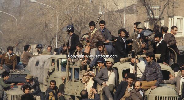 عکس تظاهرات انقلاب 57