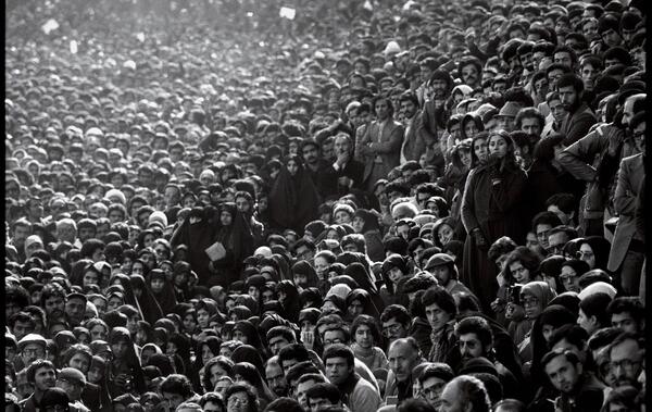 عکس تظاهرات انقلاب 57