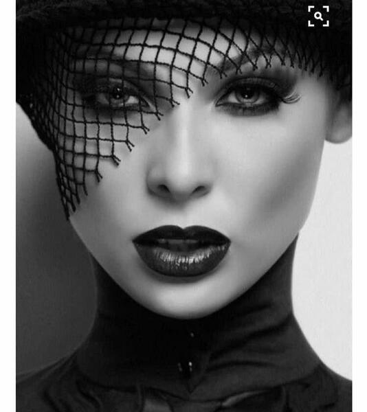 عکس نقاشی چهره دختر حرفه ای