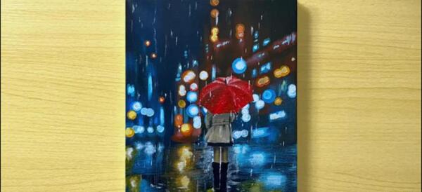 عکس نقاشی دختر روی بوم ساده