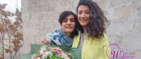 عکس الهه محمدی نیلوفر حامدی