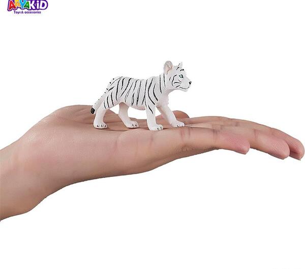 عکس توله ببر سفید