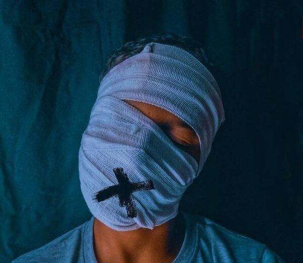 عکس ناراحتی بدون متن پسرانه