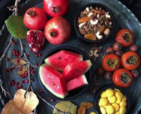 عکس بدون متن برای شب یلدا