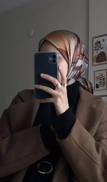 عکس زن باحجاب با روسری