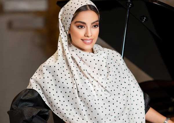 عکس بستن روسری با حجاب