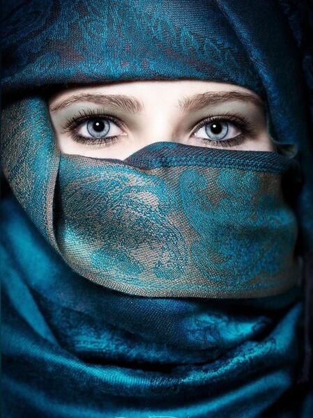 عکس چهره با حجاب
