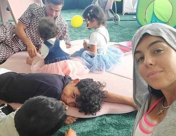 عکس بچه های رونالدو و جورجینا