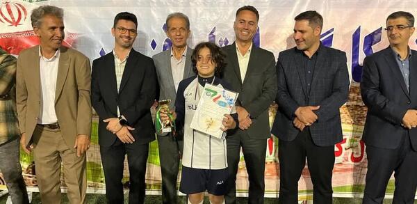 عکس اهورا منفرد