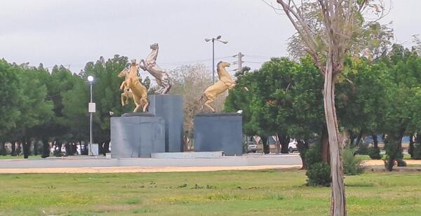 عکس فلکه چهارشیر اهواز