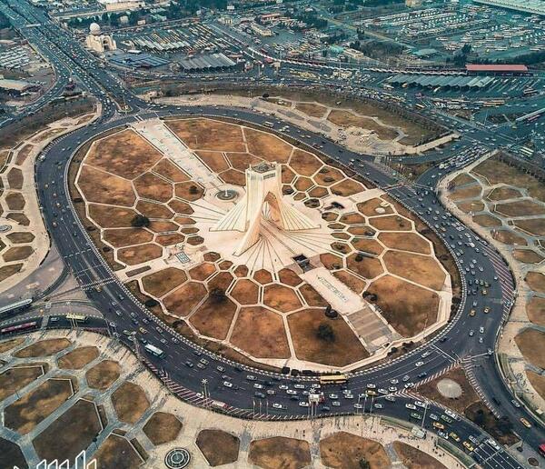 عکس میدان آزادی از بالا