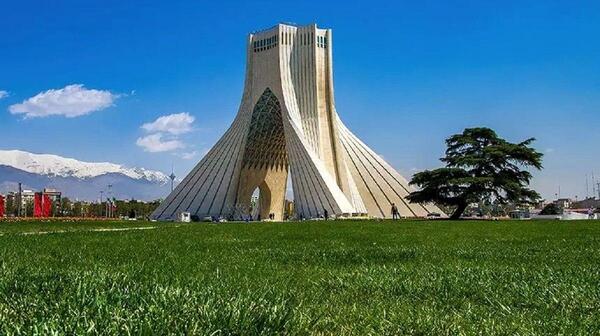 عکس قدیمی از میدان ازادی