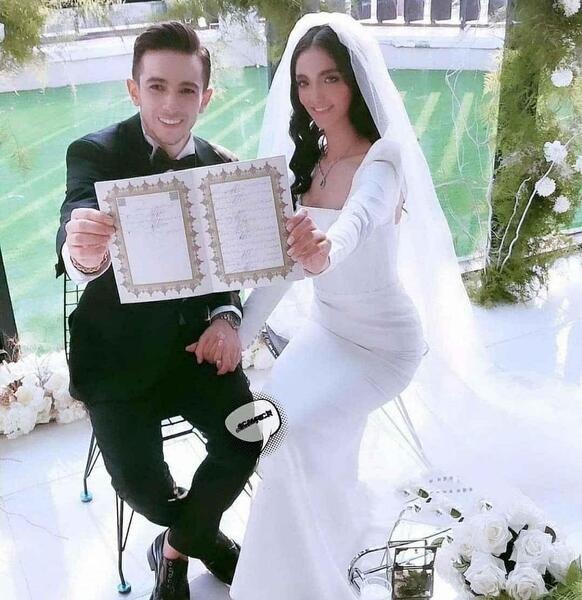 عکس فرشاد آزادی و دوست دخترش