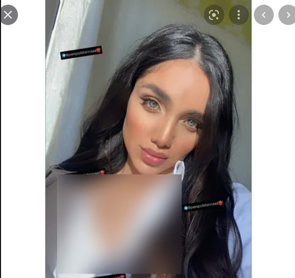 عکس زن فرشاد آزادی
