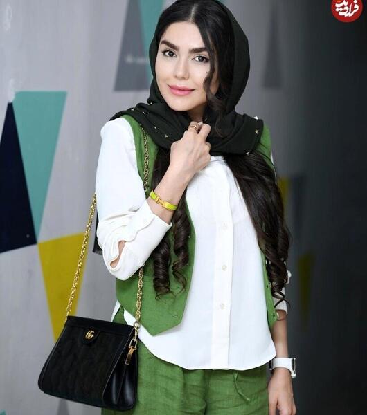 عکس جدید آزاده زارعی و همسرش