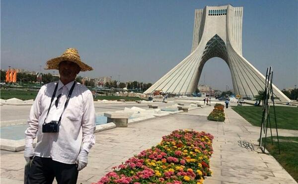 عکس با برج آزادی