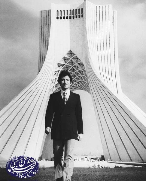 عکس با برج آزادی