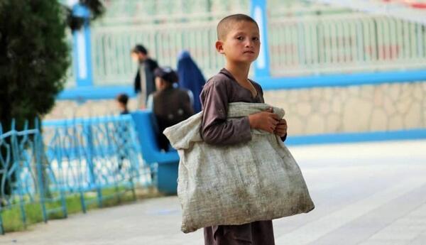 عکس از کارگر افغانی